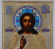 Икона Христа Вседержителя в серебряной ризе, 19 век...
