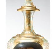 Величественные венские тарелки и ваза из позолоченного фарфора