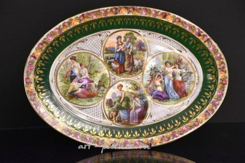 Royal Vienna, Прекрасная большая тарелка  с ручными росписями