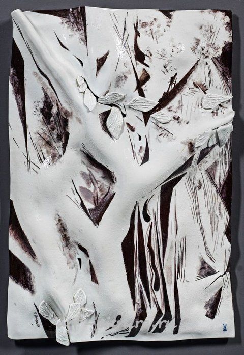 Скульптура "Дерево" из фарфора Мейссен, созданная Питером Стрэнгом в 1989 году.