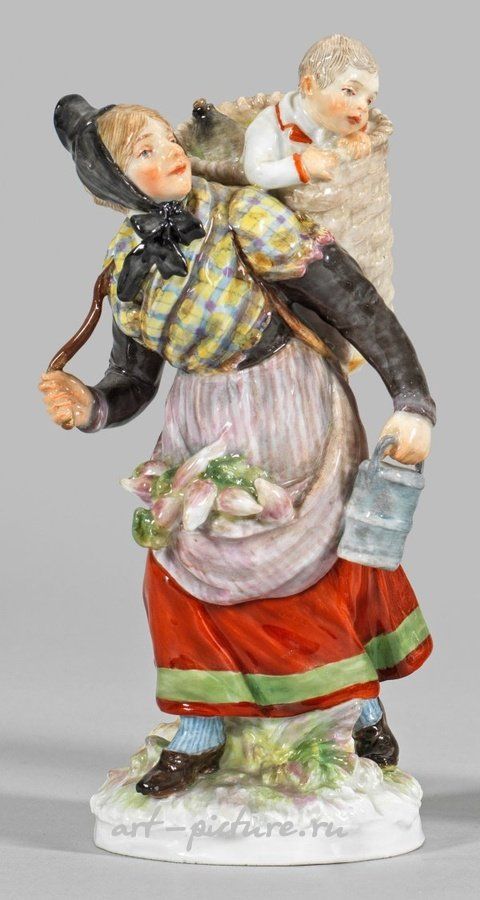  Редкая фарфоровая фигура пастушки в традиционном костюме Брауншвейга