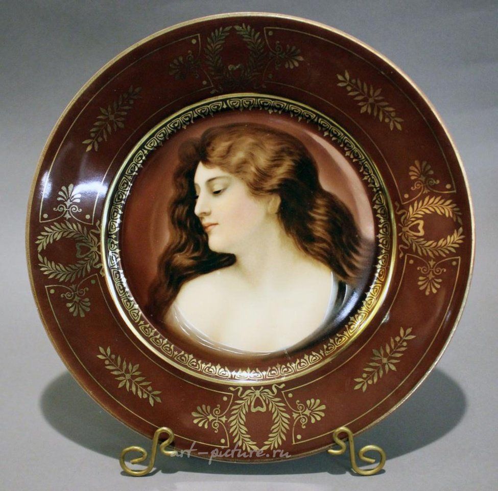 Royal Vienna , Украшенные фарфоровые тарелки с ручной росписью и портретами