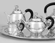 Обширный серебряный набор кофе и чая в стиле арт-деко