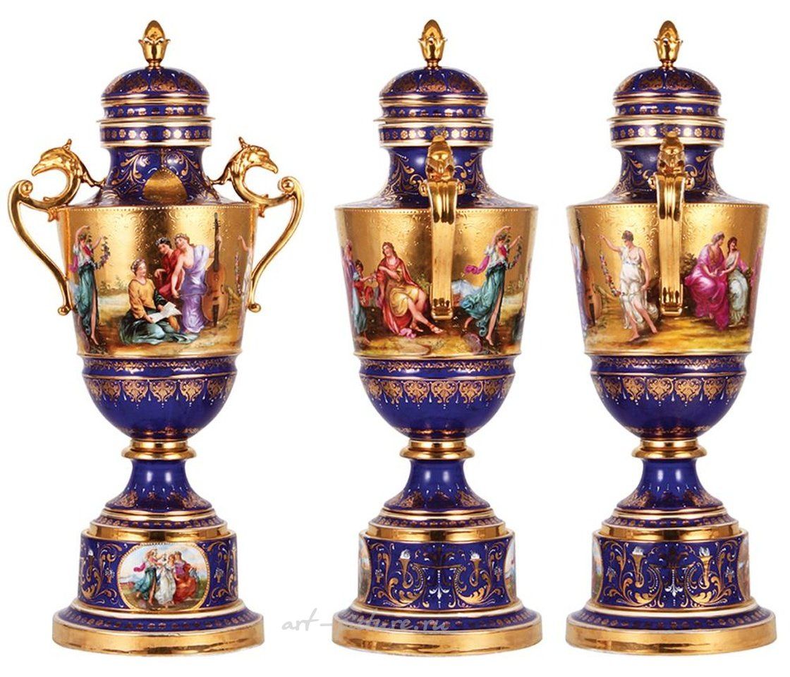 维也纳皇家瓷器 , 瓷器覆盖的瓮，高24.5英寸，转印和