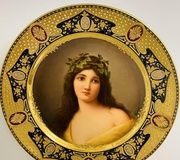 Фарфоровая тарелка "Королевская Вена" XIX века: размер, состояние, оценка