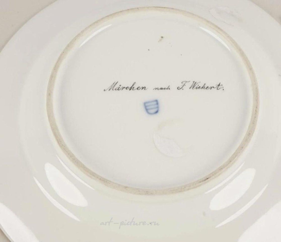 Royal Vienna , Фарфоровая тарелка "Королевский Вена" 19 века, размер 9 дюймов. Подглазурная марка улея. Оценка: $1.000-1.200.