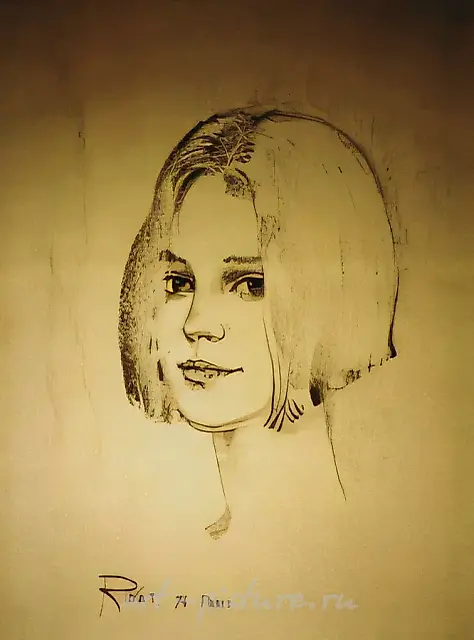 Unusual woman, 1995, paper, pencil, 45х35 Privat collection. Paris