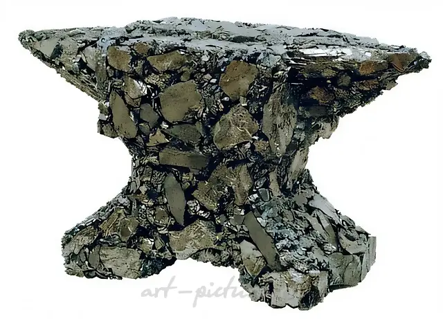Наковальня. Из серии «Гастарбайтеры духа», 2007, объект, уголь, смола