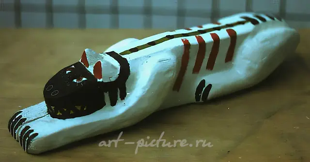 Wild Animal, 1993, painted wood, size 10 Author`s property