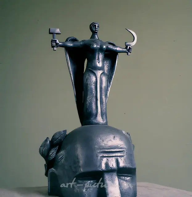 共产主义的缪斯，1991年，铸造，铝，55×25×24厘米