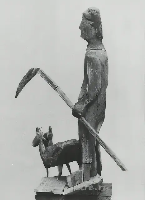Shepherd, 1983, wood, 70x35x40 Property of the State Tretyakov Gallery. Moscow