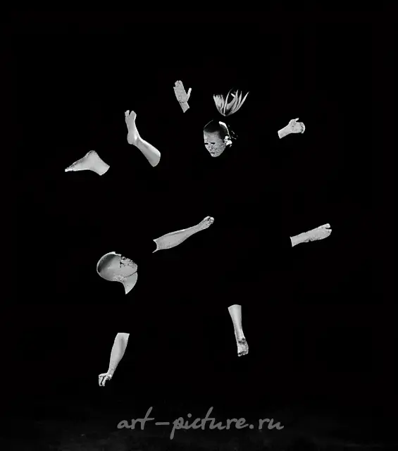 From the series «Fragments», 2004, b/w photo, 90x210