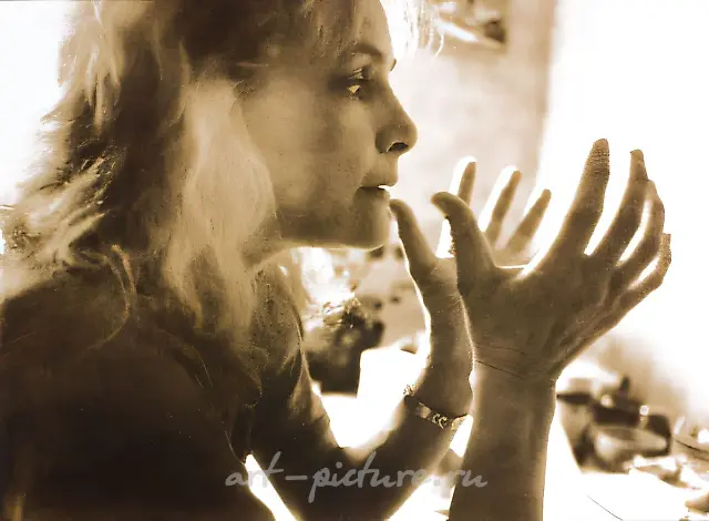Multiportrait (Irina Skobleva), 1990, Toned b/w photo, 24x30 cm Author’s property