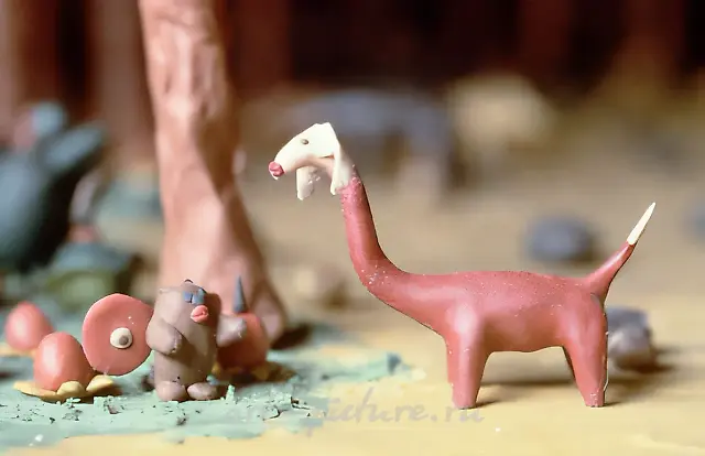 Beasts Karili and Kupsi (fragment of installation «People of Kho»), 1993, plasticine, 300x700 cm (whole installation). Ronald Feldman