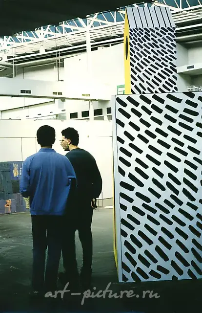 小屋，1990年，硬质纤维板，混合技法，320×200×200