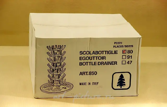 Bottle Drying Rack, 1995, plastic, cardboard. Author`s property