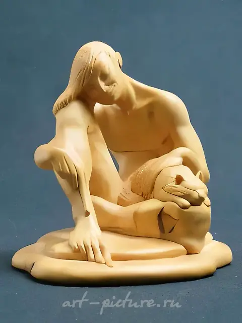 Loosing of one's own importance, 1992, boxwood, h 11,5
