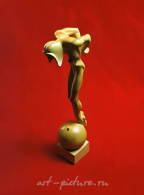 Taken up, 1995, boxwood, h 33,0