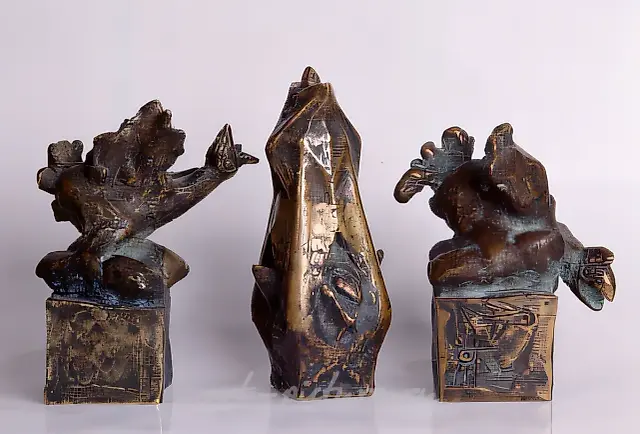 3 B, 1992, bronze, h16, h18, h16.5