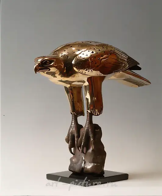 Сокол, 1997, бронза, 65 х 55 х 20