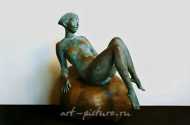 Girl and stone., 1998, casting, bronze, stone, h 37 Author’s property