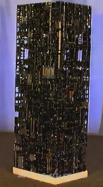 Centre Georges Pompidou. NG 1290, 1990, metal, assemblage, 140x51x39