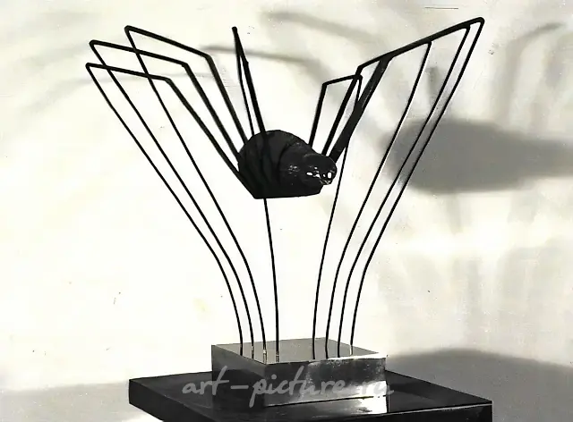 Spider, 1990, bronze, steel, 60x45x50