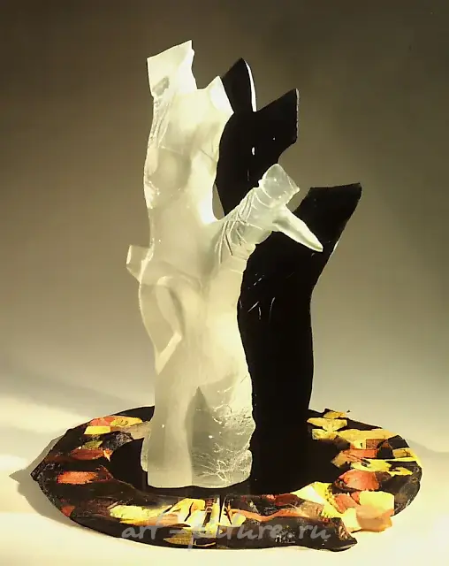 日落，1991年，玻璃，抛光，70x58x50。作者自藏