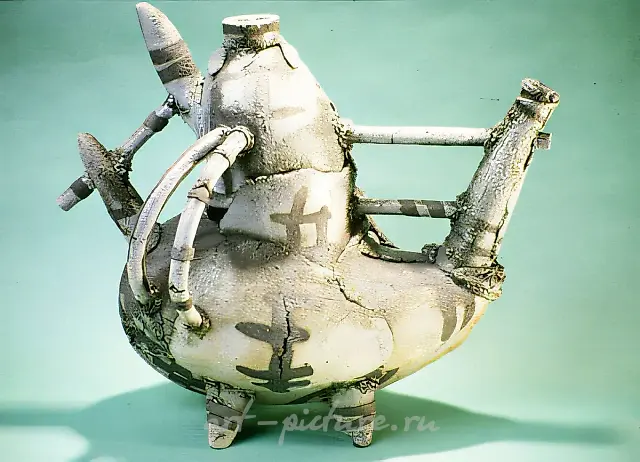 Body «U», 1990, chamotte, salts, raku, 20x35x25. Author`s property. $300