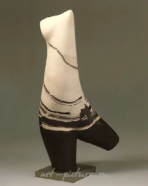 Dance, 1990, chamotte, porcelain, modelling, 53x29x19. Private collection in Moscow