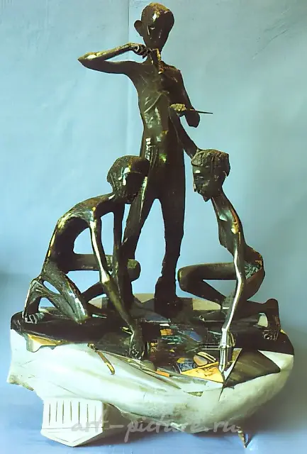 Knives, 1992, bronze, stone, florentine mosaics, 64x57x45 Author`s property