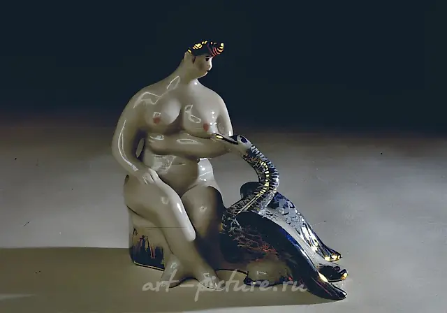 Leda and the Swan, 1976, porcelain, painting, 13x14x10. «STANBET» Gallery. Moscow
