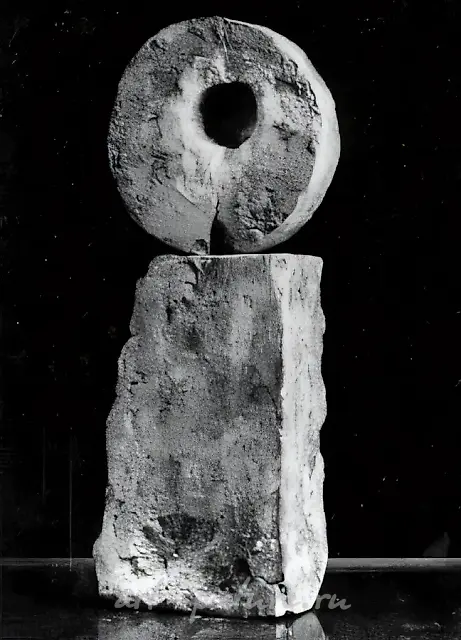 Скульптура из камней IV, 1989, известняк,