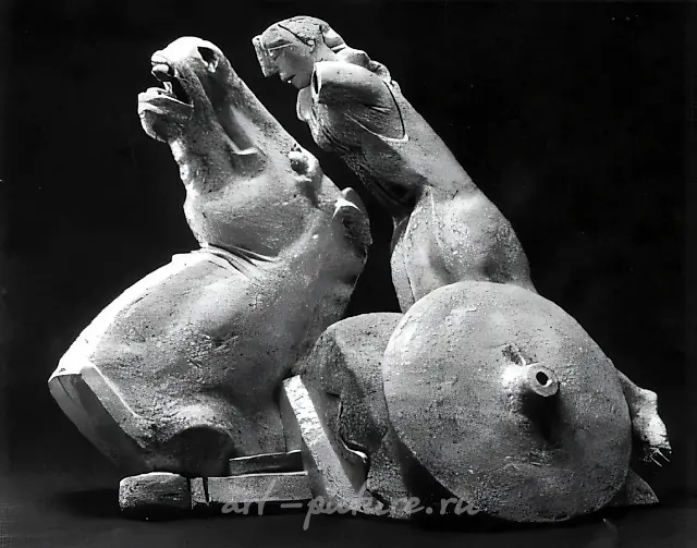 大型马车，1980年，大理石，52×65×36 作者自藏