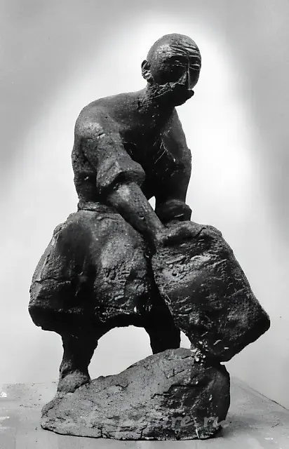 Builder, 1986, bronze, 80x45x50. Author`s property