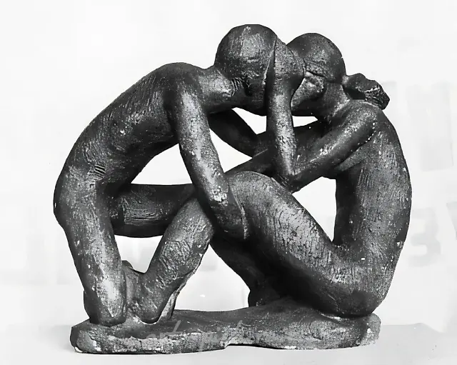 Love, 1977, bronze, 25x40x20. Author`s property