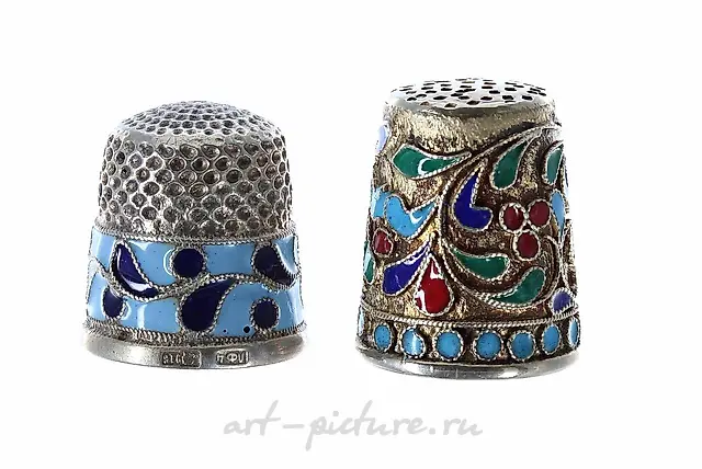 Russian silver gilt and enamel thimble, stamped marks to the ...