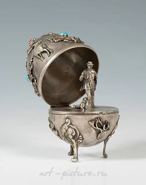 Ornamental egg. St. Petersburg, 19th century.
In...