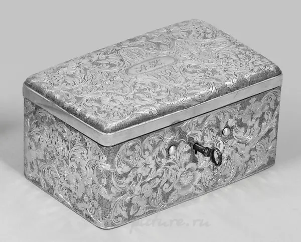 Exquisite Biedermeier sugar chest