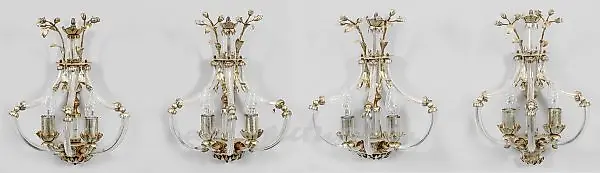 Sentence of four wall sconces.