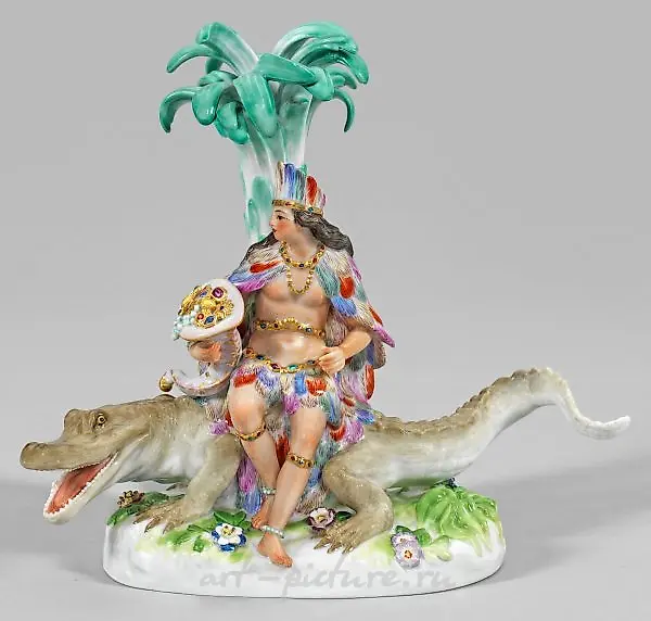 寓意丰富的雕塑作品《美国》