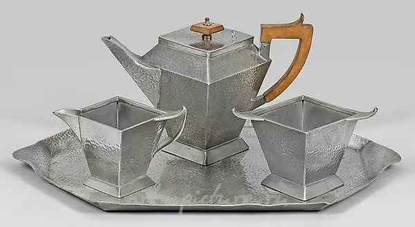 Faience / Ceramics
