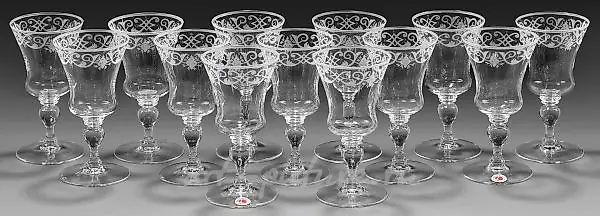 来自231号"巴洛克"服务的13只Lobmeyr酒杯