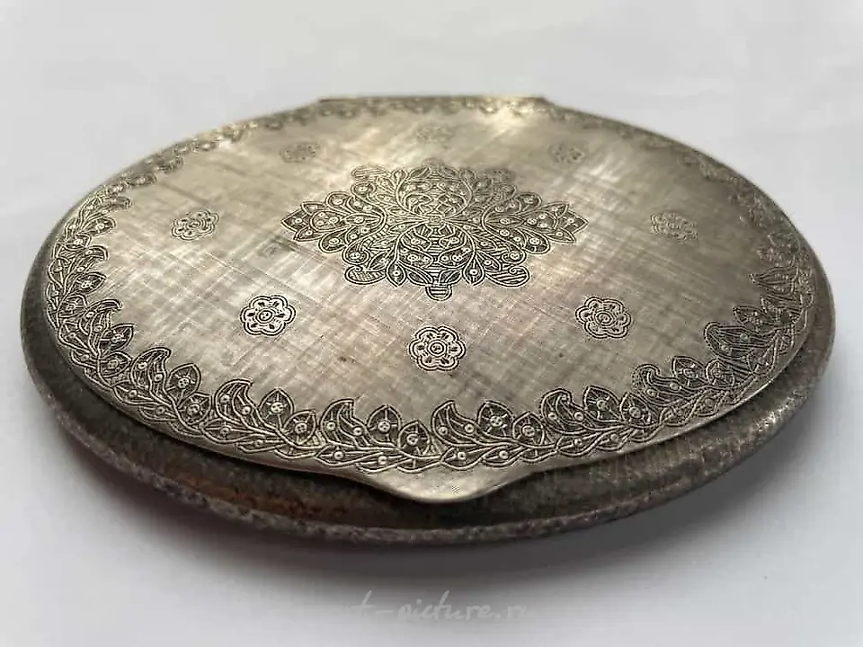Шкатулка ювелирного дома Буччеллати (Buccellati)