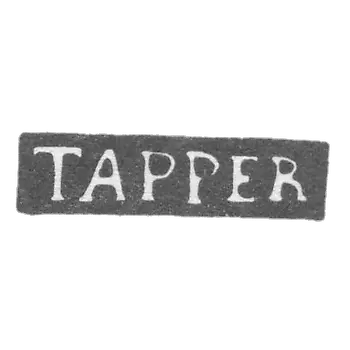 贴有 "TAPPER" 的印章刻有大师亨利希 - 列宁格勒的姓名缩写。