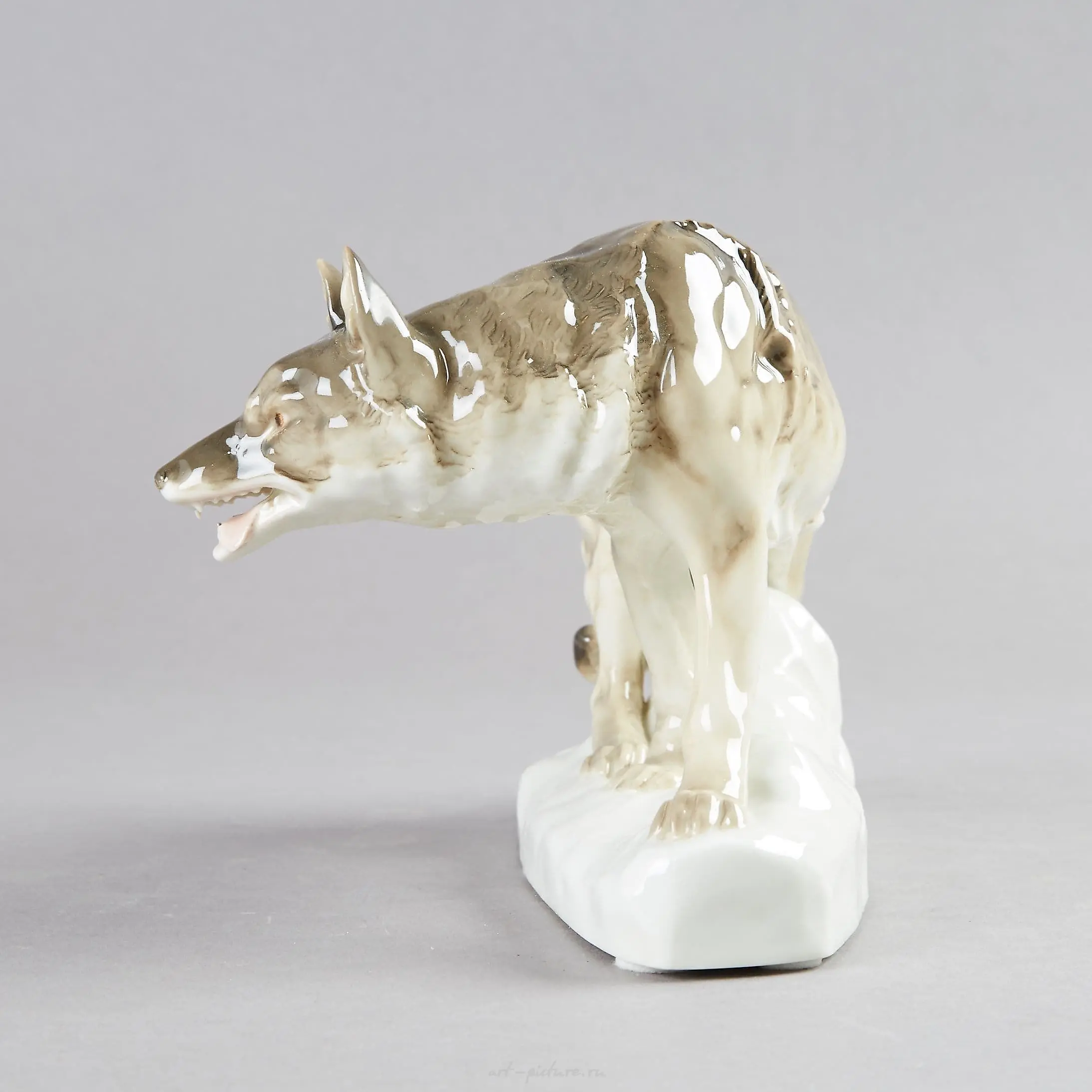 狼。瑞典，Rörstrand（罗尔斯特兰），20世纪上半叶。 — 照片 4