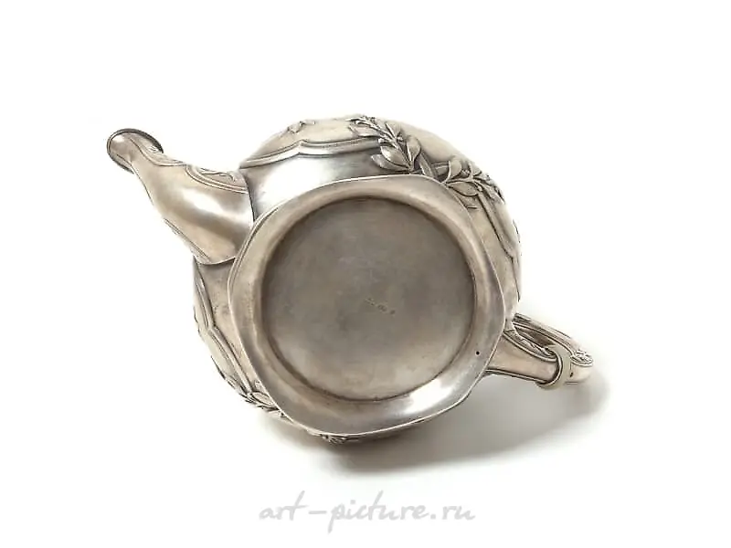 Silver teapot by K. Fabergé, 1908-1926. — photo 4
