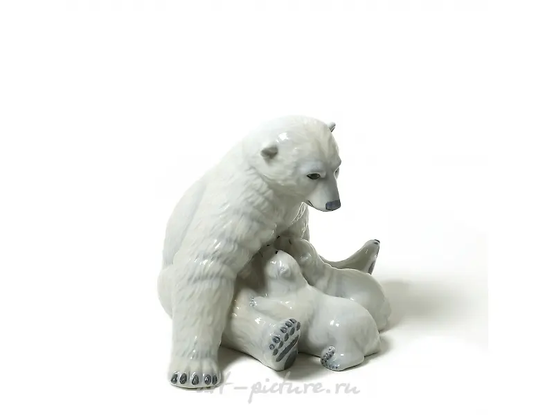 Porcelain statuette "White Polar Bear with two cubs" Royal Copenhagen — photo 2