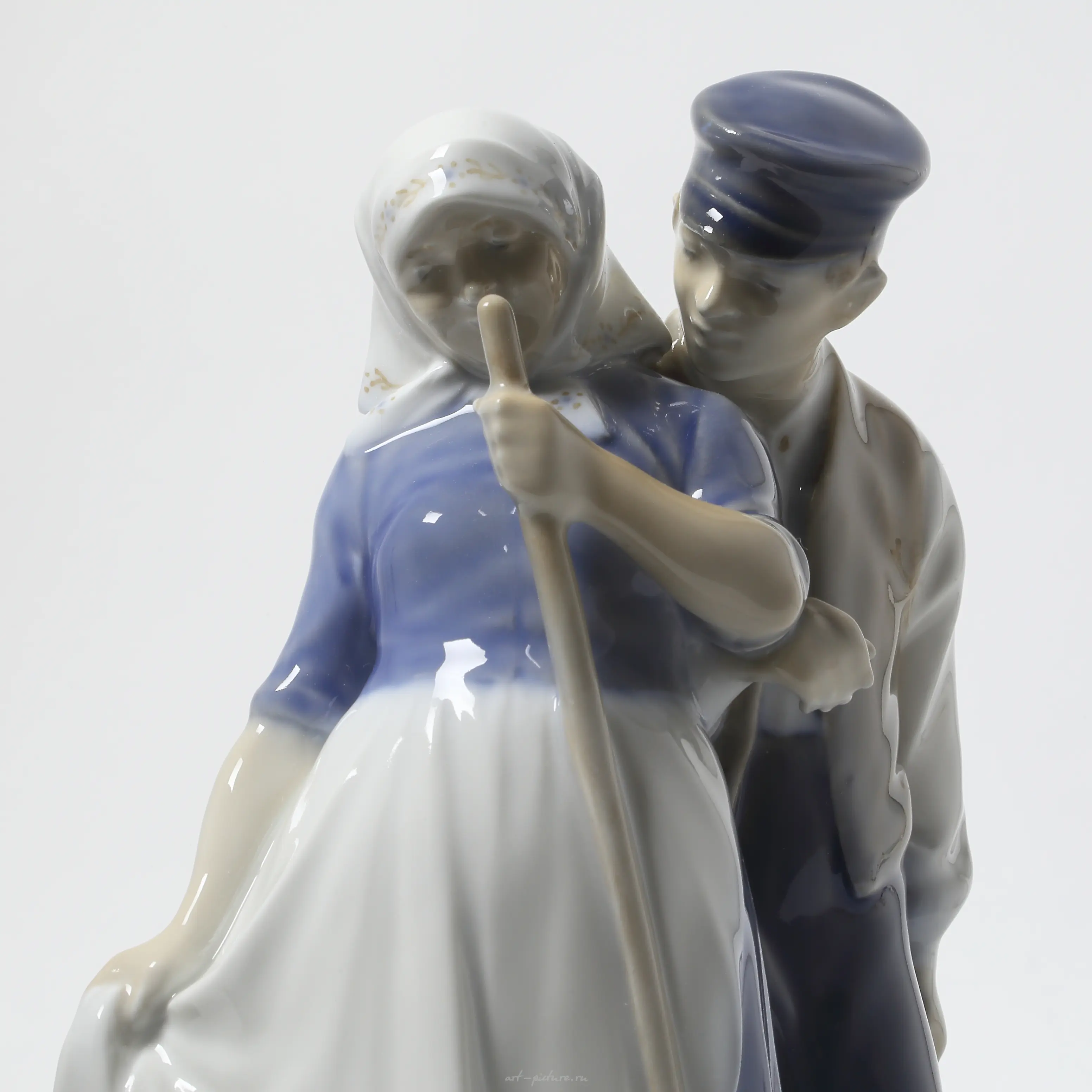 "Porcelain figurine Harvesters Royal Copenhagen" — photo 2
