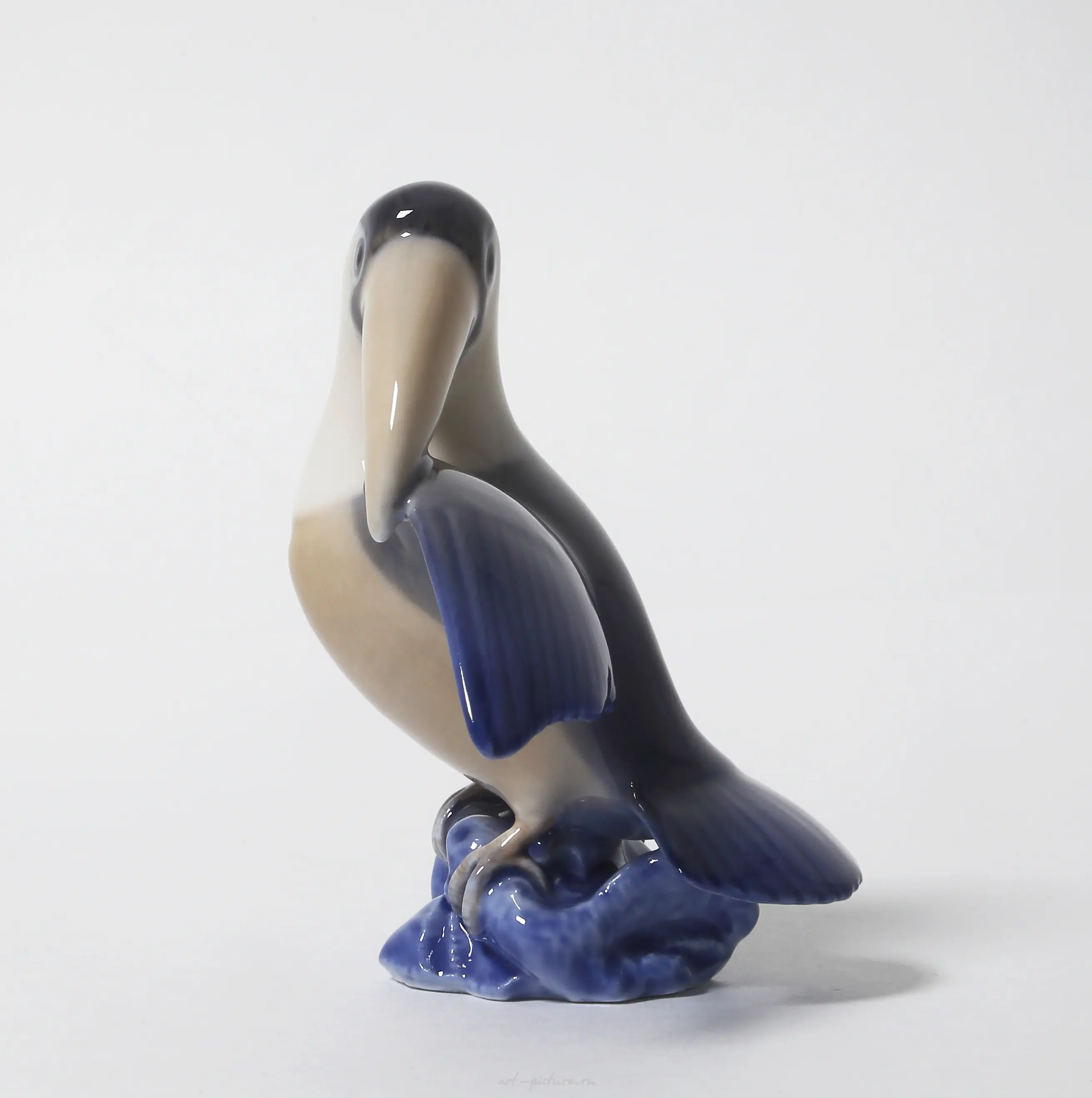 Toucan. Denmark, Copenhagen, Royal Copenhagen. — photo 2